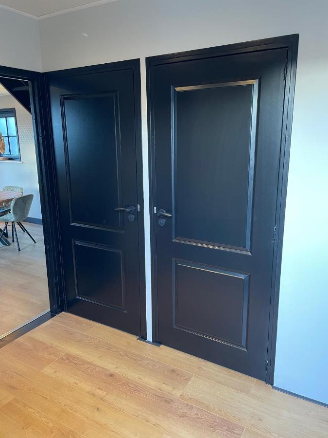 De Heerlykheid Wemeldinge, Vlak Bij Strand En Bos, Ruime Vakantiewoning Met Eigen Patio In De Karakteristieke Dorpsstraat Екстериор снимка